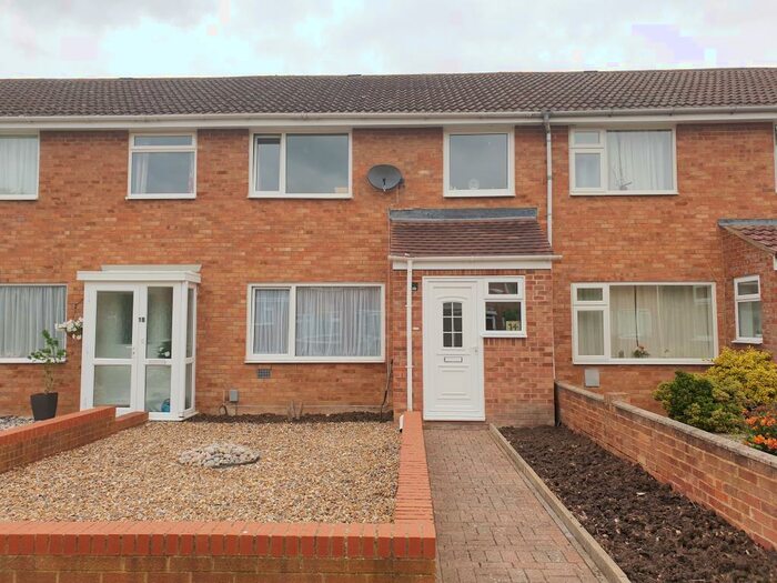 3 Bedroom House To Rent In - Hawkslade, HP21