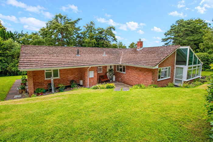 3 Bedroom Detached Bungalow For Sale In Birch Grove, West Hill, EX11