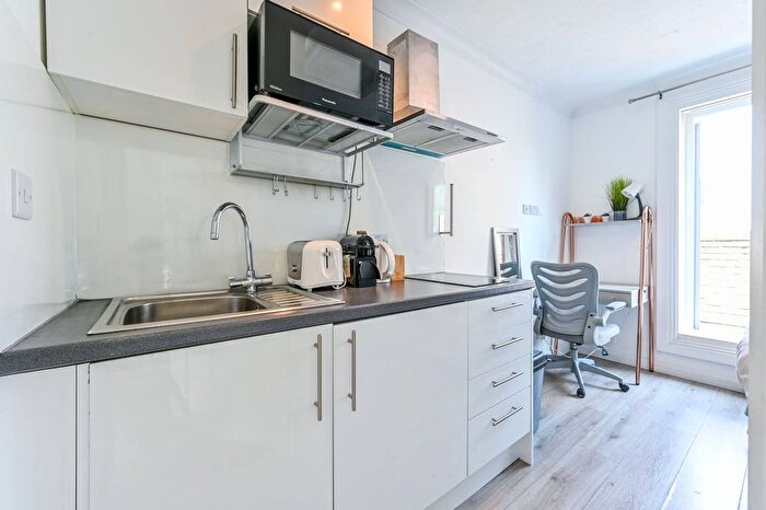 Studio To Rent In Malmesbury Road, Bow, London, E3