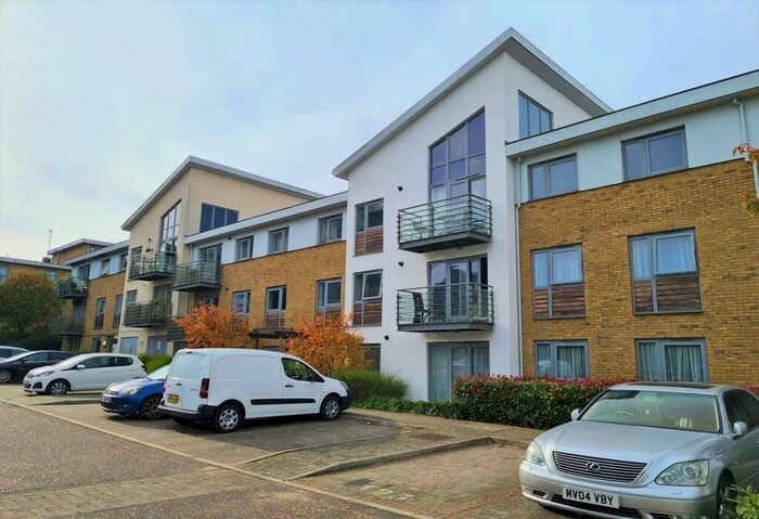 2 Bedroom Apartment To Rent In Stafford Gardens, Maidstone, ME15