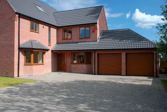 6 Bedroom Detached House To Rent In Maple Close, Broadmeadows, Alfreton, DE55