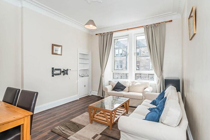 2 Bedroom Flat To Rent In Brunswick Street, Edinburgh, EH7