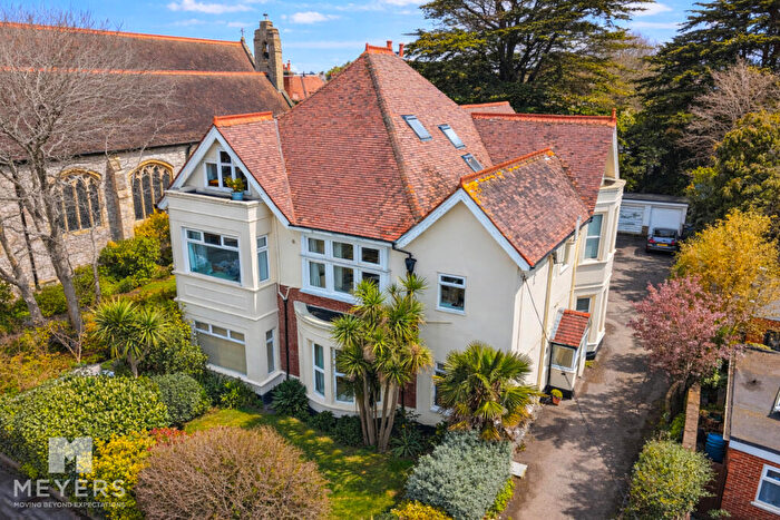 1 Bedroom Flat For Sale In Watkin Road, Bournemouth, BH5