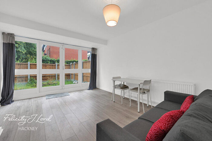 3 Bedroom Flat For Sale In Stevens Avenue, London, E9