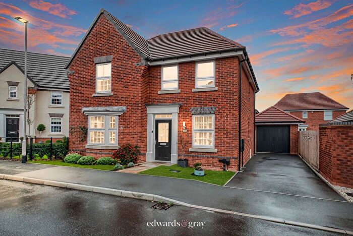 4 Bedroom Detached House For Sale In Mansell Avenue, Fradley, Lichfield, WS13