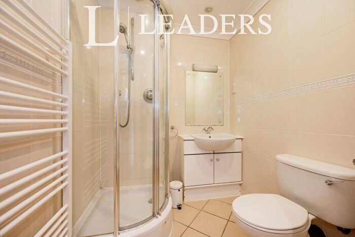 2 Bedroom Apartment To Rent In Arethusa House, Gunwharf Quays, PO1
