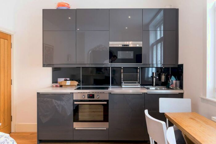 2 Bedroom Flat To Rent In Greencoat Place, Westminster, London, SW1P
