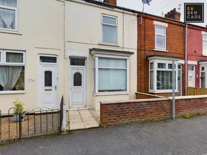 Semi-Detached House To Rent In Lindley Street, Scunthorpe DN16