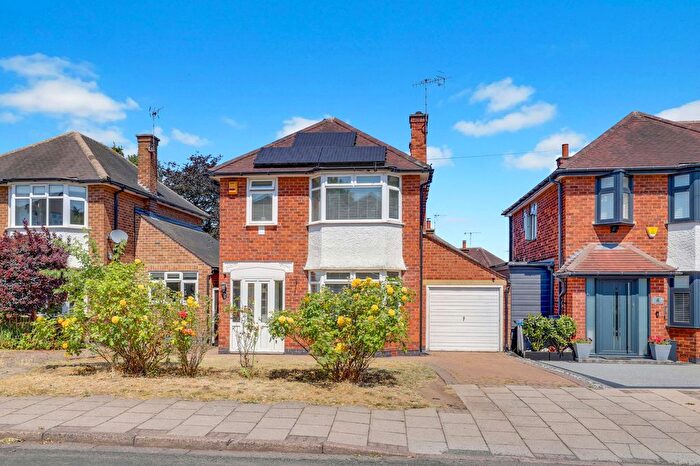 3 Bedroom Detached House For Sale In Stanhome Drive, West Bridgford, NG2