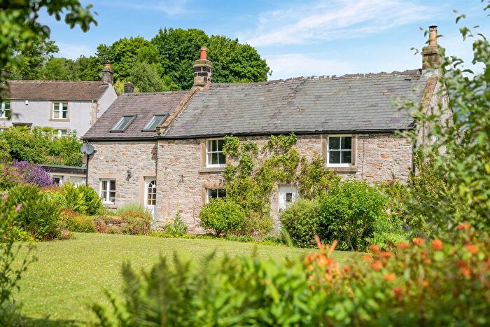 3 Bedroom Cottage For Sale In High Street, Calver, Hope Valley, S32