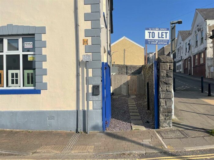 Property To Rent In Edward Street, Treharris, CF46