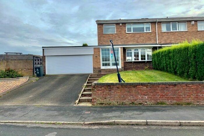 3 Bedroom Semi-Detached House To Rent In Hillview, Walsall, WS9