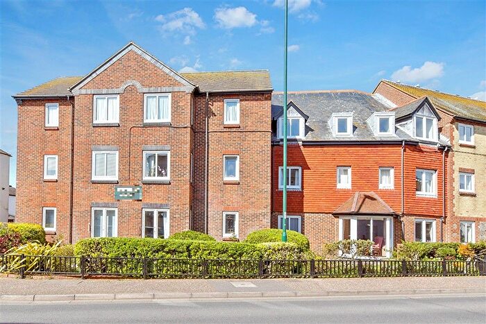 1 Bedroom Flat For Sale In West Street, Bognor Regis, West Sussex, PO21