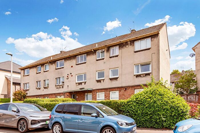 3 Bedroom Flat For Sale In Watertoun Road, Edinburgh, EH9