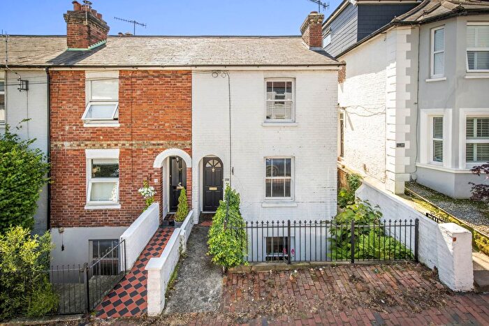 3 Bedroom End Of Terrace House For Sale In Queens Road, Tunbridge Wells (No Chain), TN4