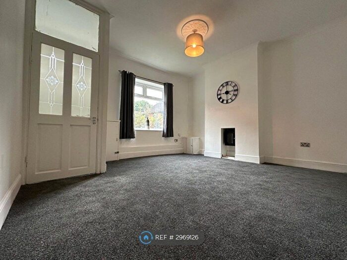 3 Bedroom End Of Terrace House To Rent In Standish St, Manchester, M29