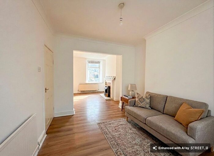 3 Bedroom Property To Rent In Jones Street, Phillipstown, NP24