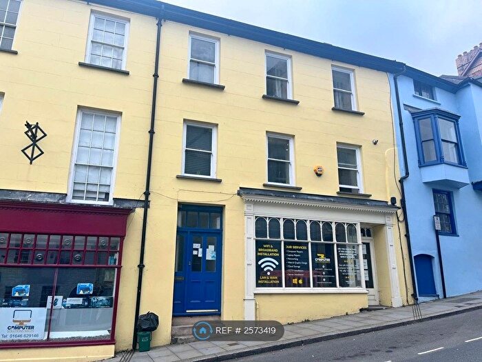 2 Bedroom Flat To Rent In High Street, Haverfordwest, SA61
