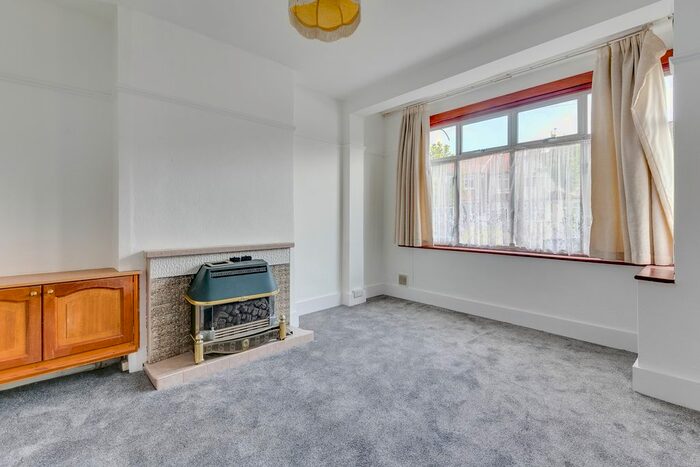 4 Bedroom Detached House To Rent In Camberley Avenue, London, SW20