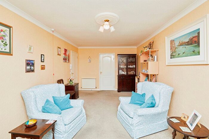 2 Bedroom Flat For Sale In Stenson Road, Derby, DE23