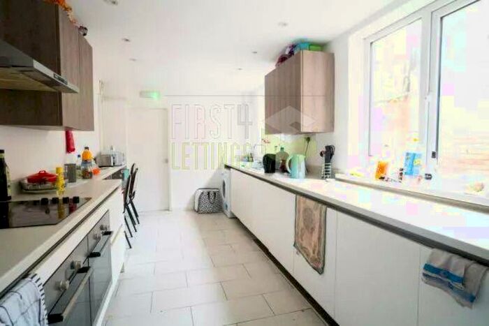 7 Bedroom Terraced House To Rent In Severn Street, Highfields, LE2