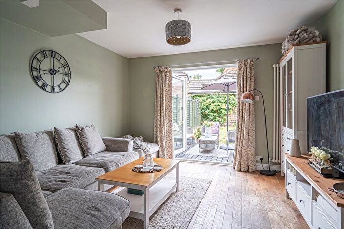 2 Bedroom Semi Detached House For Sale In Mitcham Lane, London, SW16