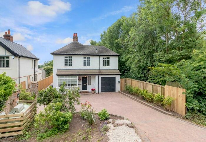 4 Bedroom Detached House For Sale In Pannal Road, Follifoot, Harrogate, HG3