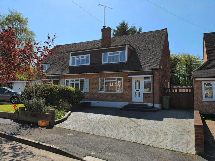 2 Bedroom Semi-Detached House To Rent In Lindsey Close, Brentwood, CM14