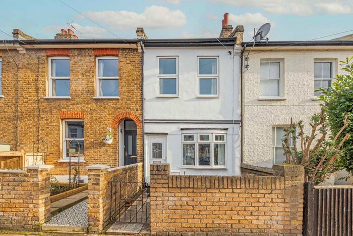 3 Bedroom Property To Rent In Palmerston Road, London, SW19