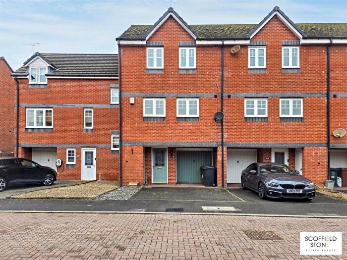 3 Bedroom Terraced House For Sale In Clyde Street, Hilton, DE65