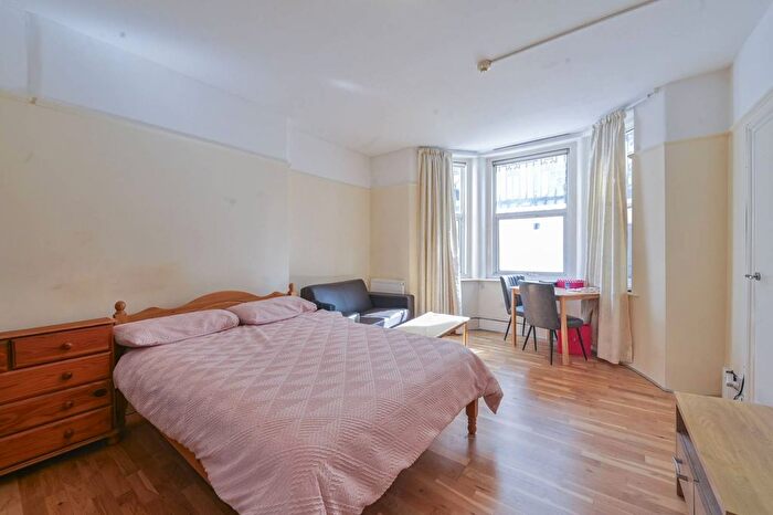 Studio To Rent In Cheniston Gardens, London, Kensington, London, W8