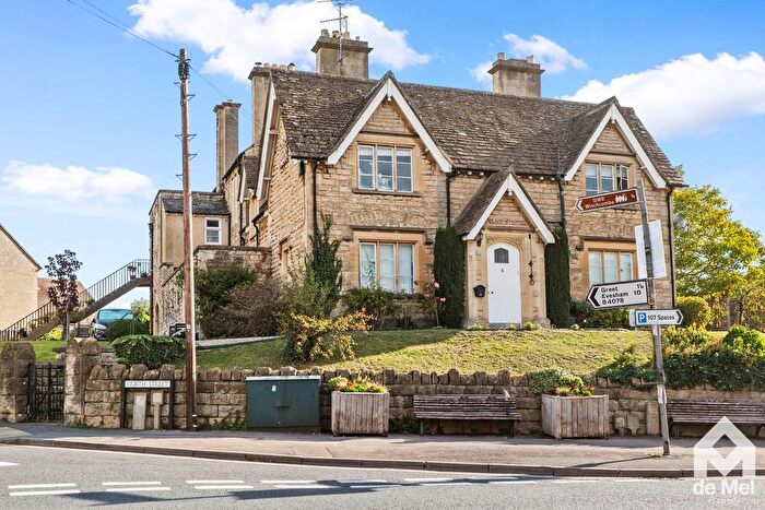 2 Bedroom Flat For Sale In The Old Police Station, Greet Road, GL54