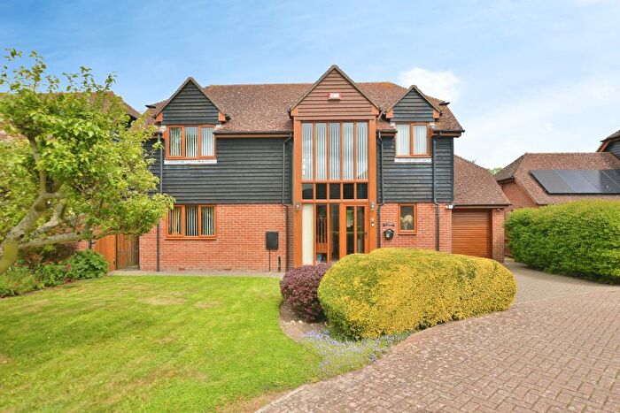 3 Bedroom Detached House For Sale In Oasthouse Field, Ivychurch, Romney Marsh, Kent, TN29
