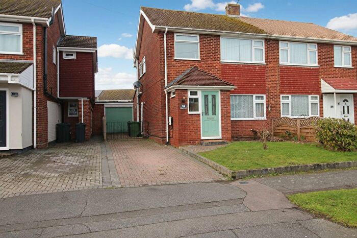 3 Bedroom Semi Detached House For Sale In Collard Road, Willesborough, TN24