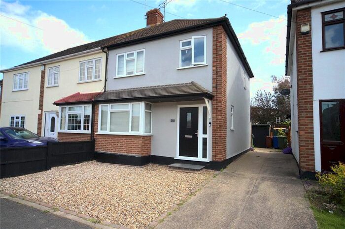 3 Bedroom Semi-Detached House To Rent In Valmar Avenue, Stanford-Le-Hope, Essex, SS17