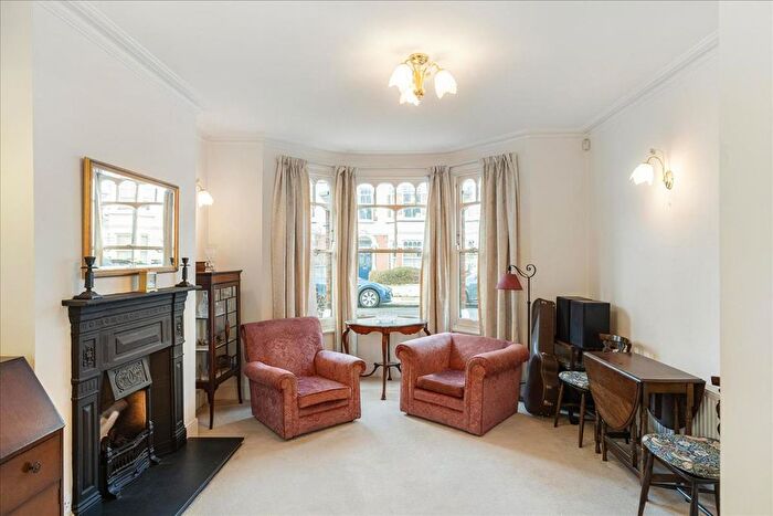 3 Bedroom Property For Sale In Harbord Street, London, SW6