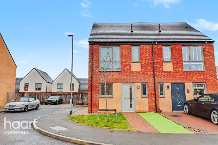 2 Bedroom Semi Detached House For Sale In Harker Close, Nottingham, NG15