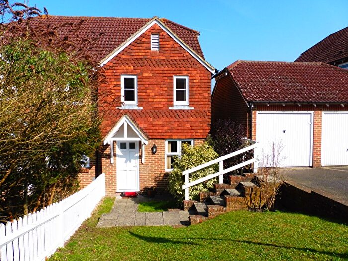 2 Bedroom Property To Rent In Bradbridge Green, Singleton, Ashford, TN23