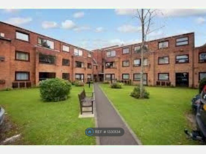 1 Bedroom Flat To Rent In Homeleigh House, Bournemouth, BH8