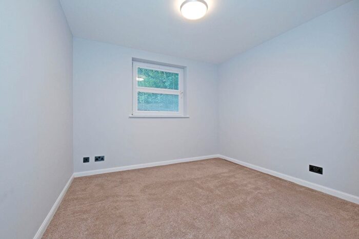 2 Bedroom Flat To Rent In B, South College Street, Aberdeen, AB11