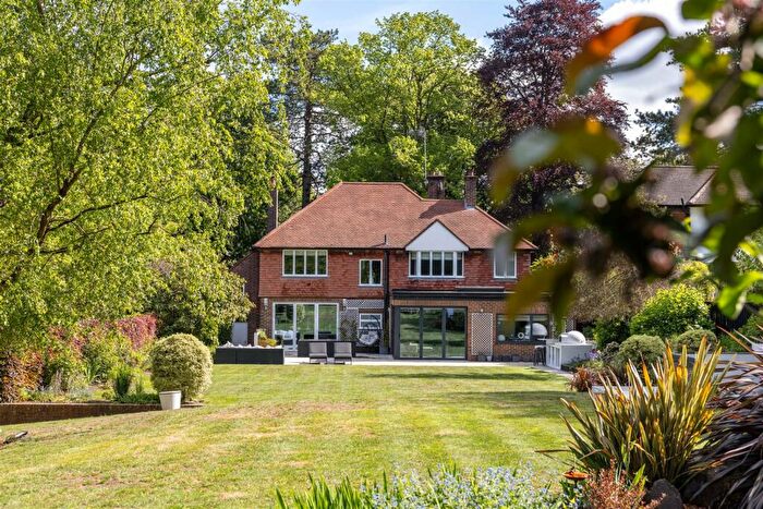 5 Bedroom Detached House For Sale In Ringley Park Avenue, Reigate, RH2
