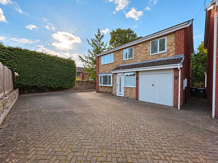 4 Bedroom Detached House For Sale In Boswell Close, Royston, Barnsley, S71