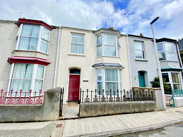 4 Bedroom Terraced House For Sale In Picton Road, Tenby, SA70