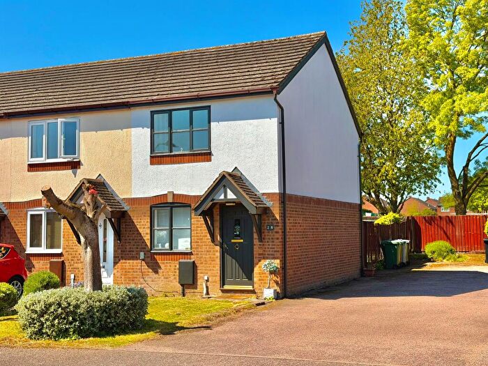 2 Bedroom End Of Terrace House For Sale In Byron Way, Stamford, PE9