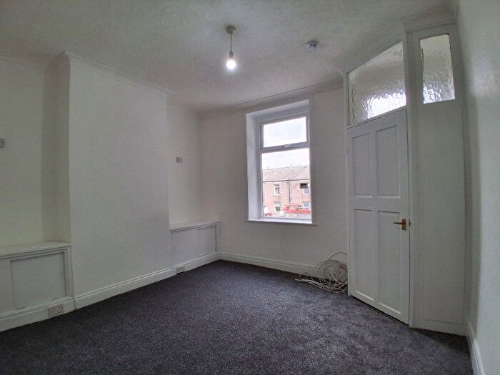 2 Bedroom Terraced House To Rent In Every Street, Burnley, BB11