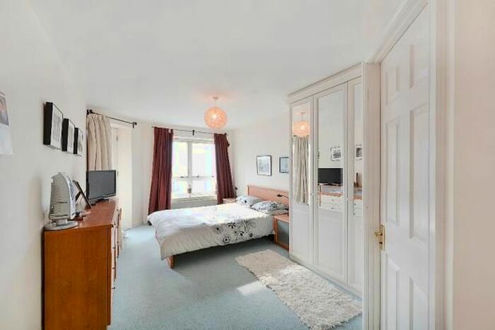 2 Bedroom Flat To Rent In Princes Riverside Road, London, SE16