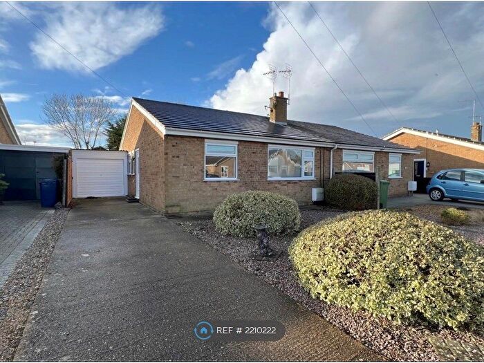 2 Bedroom Bungalow To Rent In Chestnut Crescent, March, PE15