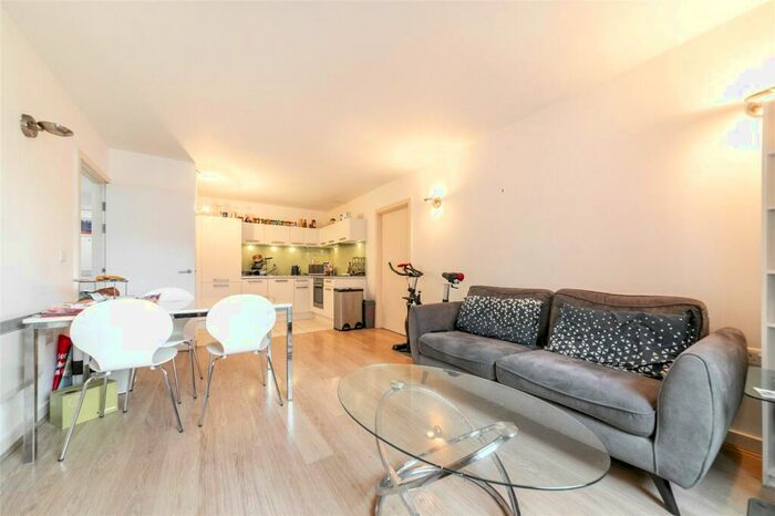 2 Bedroom Apartment To Rent In Deals Gateway, London, SE13