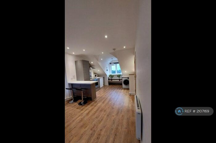 1 Bedroom Flat To Rent In Wenlock Street, Luton, LU2