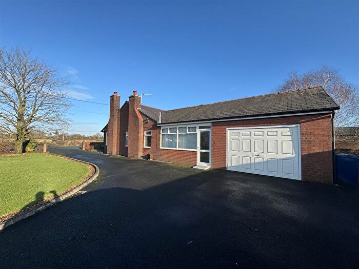 2 Bedroom Detached Bungalow To Rent In Gill Lane, Longton, PR4
